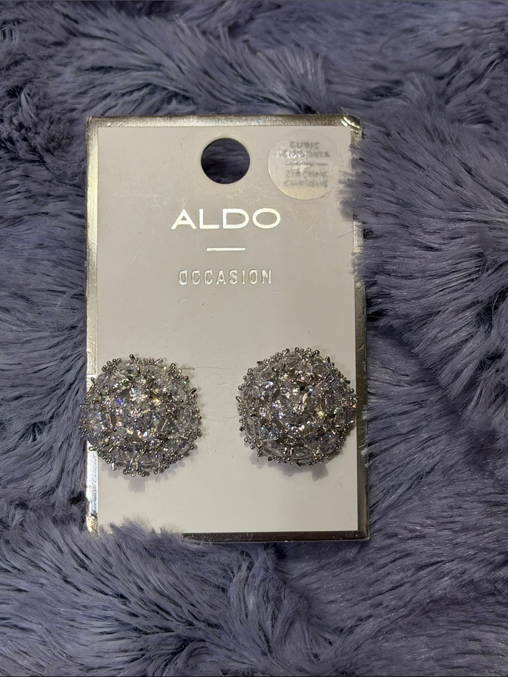 NWT* Aldo Occasion Cluster Stud Earrings - Picture 2 of 3